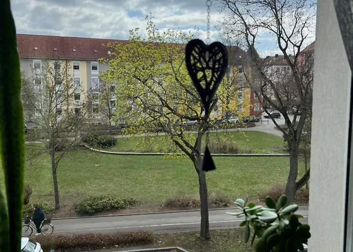 Messe Und U-bahn Naehe Maffeiplatz *